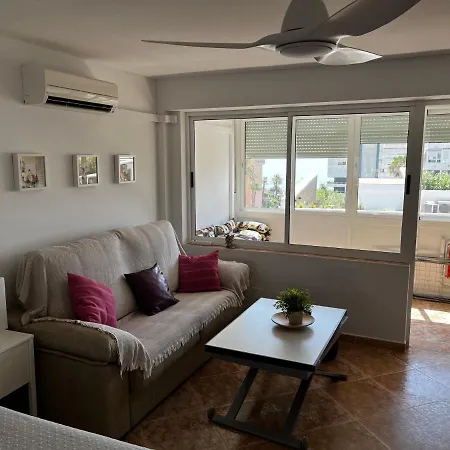 Precioso Estudio Muy Cercano A La Playa Апартаменты *